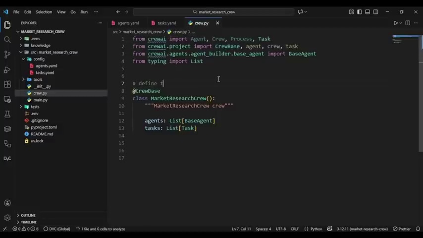 시장조사 프로젝트의 Crew Python 코드를 작성하는 실습 화면